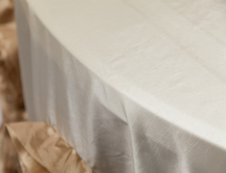Elegant Big Rosette Flower Taffeta Table Cloth